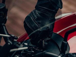 Motorradhandschuhe